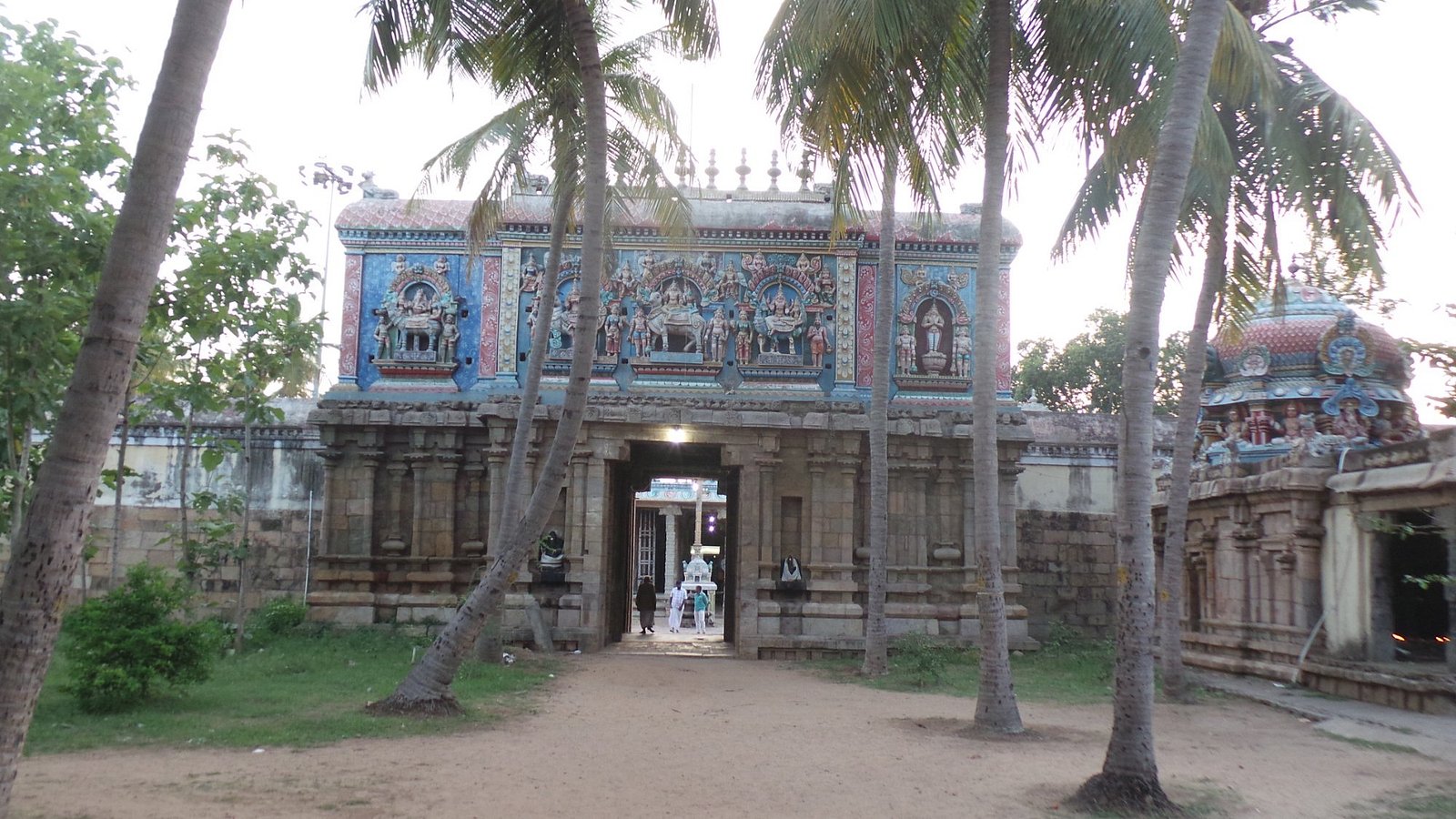 Thiruvalansuzhi Pillaiyar Temple Thiruvalansuzhi Pillaiyar Temple